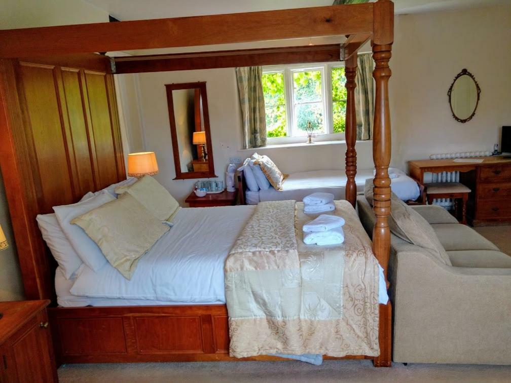 Rangeworthy Court Hotel Bagian luar foto